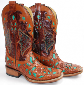 NEW BUT CHEWED TOES CORRAL $395 6M COWBOY BOOTS | Sentimental Value